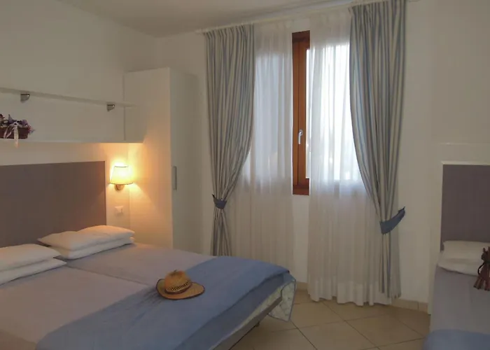 Apartman Spacious With Terraces And Fireplace Bibione